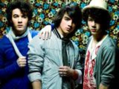 9bec360a294fab88 - Jonas Brothers