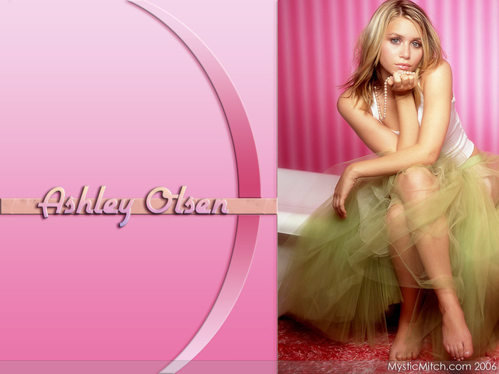 12756584_RLPYMEPBH - Ashley Olsen