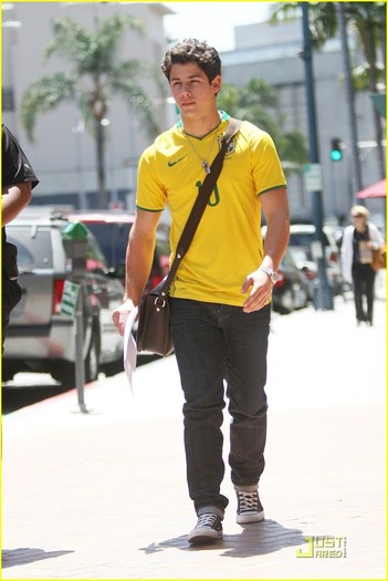 Nick-Jonas-nick-jonas-12465400-817-1222 Nick-Jonas-nick-jonas-12465400-817-1222
