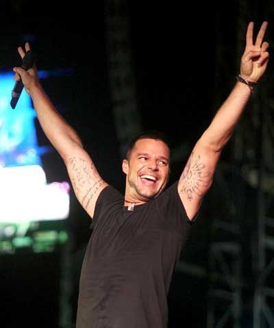Ricky Martin - Vezi ce tatuaje au vedetele latino-americane