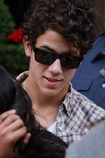 Nick-J-nick-jonas-12516456-668-1000