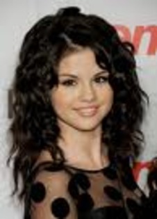 T1OODCAPZDTV2CA4YNB12CAJ5DPG9CAV3SSQYCA3T004CCAUFZ4MSCAGHVUB1CALG6SA9CA53MSJTCA0KVW4FCAZSOE1TCASMG2I - selena gomez