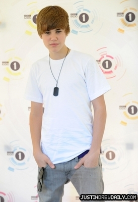 normal_BBC1_Radio_Bieber_4 - 0_0 Radio 1s Big Weekend 0_0