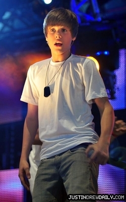 normal_justin-bieber-052210-7 - 0_0 Radio 1s Big Weekend 0_0