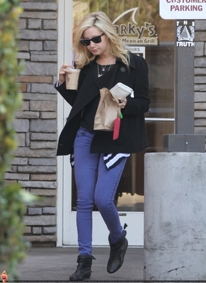 normal_001 - Ashley Tisdale