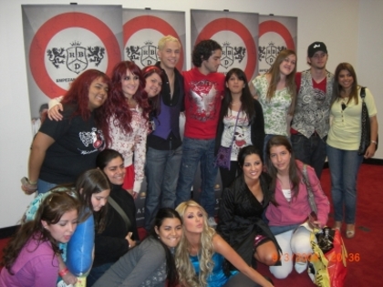 normal_meet-M011 - 0-Dulce Maria-0