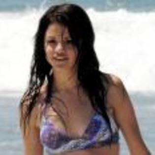 Selena_Gomez_1247633621_1 - poze selena gomez