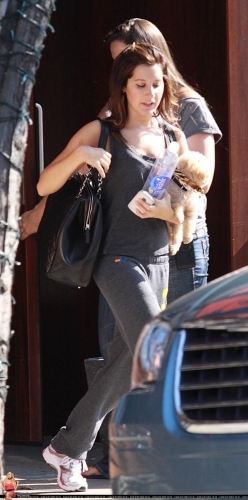 u7 (5) - Ashley Tisdale
