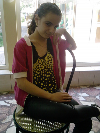 deeutza sweer (37) - Eu-Andreea