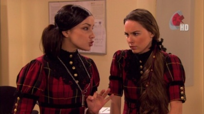 normal_BelindaPeregrinOrg_Caps_Novelas_Camaleones_Ep005__(37) - Cameleonii
