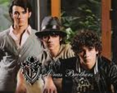 R087P - JONAS BROTHERS