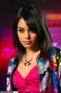 PYQYVDRUPSMWHGTAJZF - poze poze Vanessa Anne Hudgens