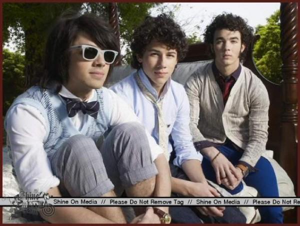 l_2c6b64fc8fe741a2b4f18f0c4b5fd9ec