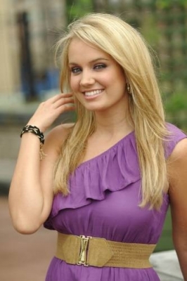 tiffanY 9 - Tiffany Thornton