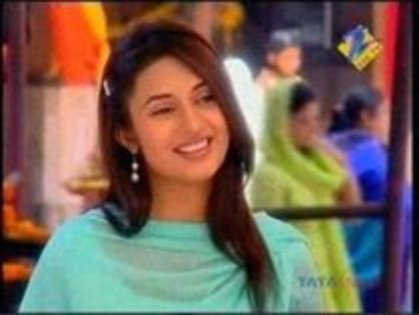 ZRPCLPUCDGEXBERPWKL - divyanka tripaty