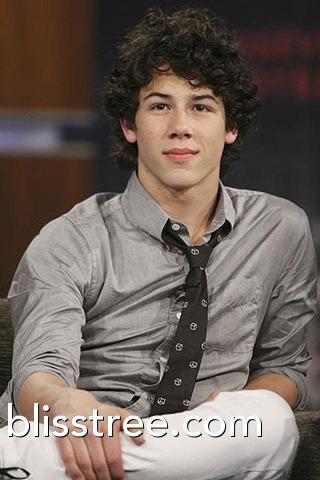 nick-jonas-brothers-diabetes-nc