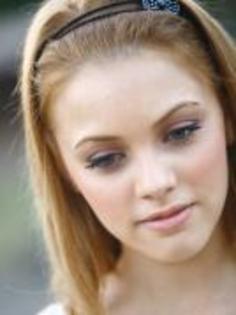 RWITHNPEQYBTSZHUJCJ - andreea patrascu
