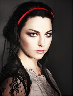 14779524_EXIKOLKVA - amy lee