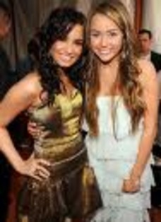images - Miley Cyrus And Demi Lovato
