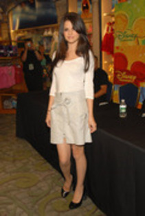 KMSSPMICVEJMWTZEAOS - XxX Selena XxX