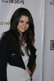 LXOJEAQCQHWPDFCCZHZ - XxX Selena XxX