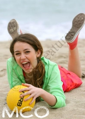 1244_miley and the verb ball