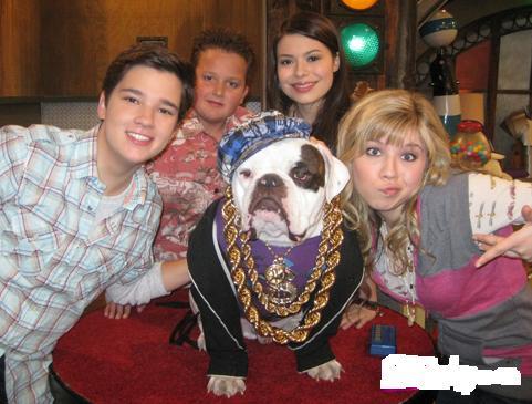 48154_869767171 - poze icarly de pe nickelodeon