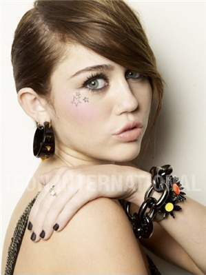 13762402_DUEUCJRCP - miley cyrus sedinta  7