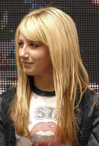 ashley  cu  paru  drept - ashley  tisdale