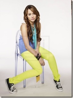 15493164_UCMLPXTMY - miley cyrus sedinta 9