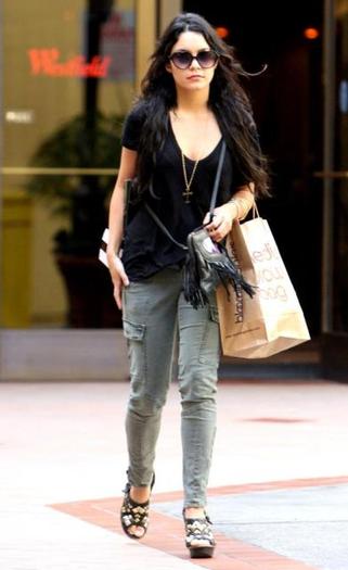 Vanessa Hudgens (42)