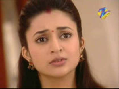 PARLUSAUOVYDHJLBFFN - divyanka tripaty