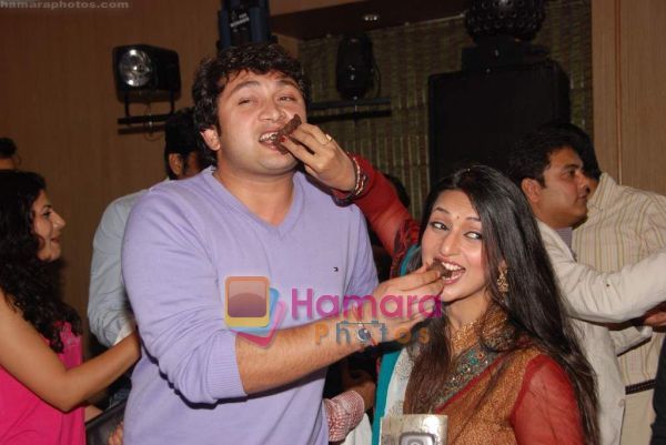 normal_Divyanka Tripathi, Rajesh Kumar at Mr. and Mrs. Sharma Allahabad Wale serial screening in BJN