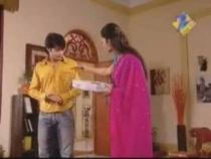 XDGIXEHVRHNBRZLKAIV - divyanka tripaty