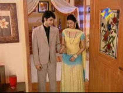 XOYUISXAFXHKWDHZINX - divyanka tripaty