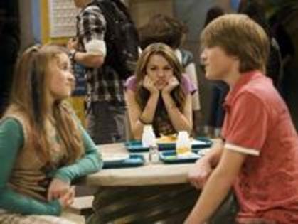 14273190_IQYUOPHDZ - sterling knight in hannah montana