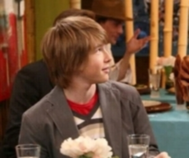 14255723_CRWHMFQGY - sterling knight in hannah montana