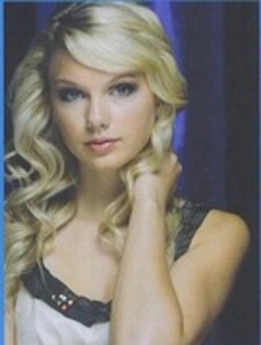 15244119_RBCCAQXCK - taylor swift