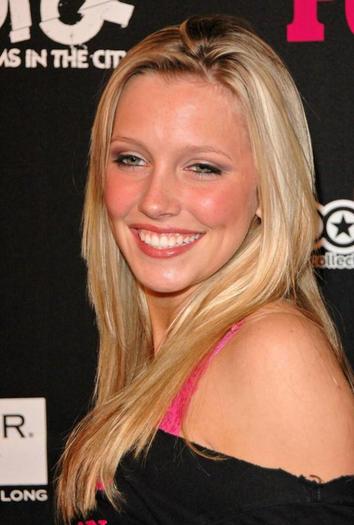 Katie_Cassidy_1238287621_1