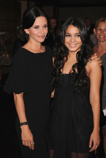 2010+Women+Film+Crystal+Lucy+Awards+New+Era+B7tfrVMXq2el