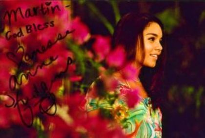 vanessa_anne_hudgens2