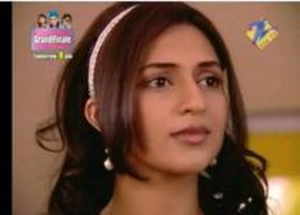 LIEMTPUWHFQPOMEQXHM - divya and amar