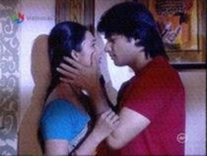 PJOHPOLAYCXJWEGWKSQ - divya and amar