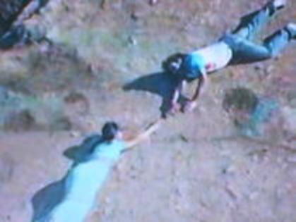 QVHXWJGRPFVNIETZXJE - divya and amar