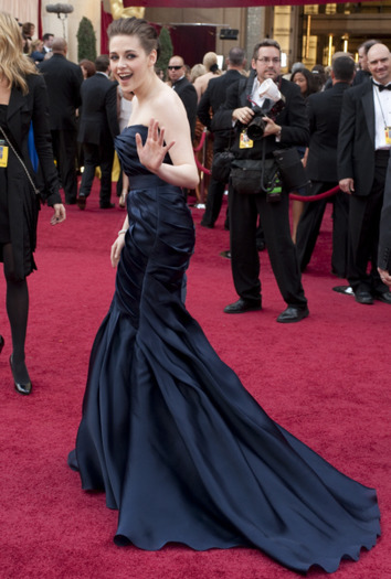 oscars10_kristen_stewart2