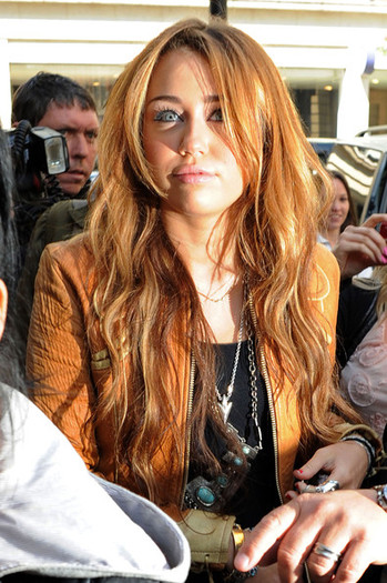 Miley+arrives+at+Radio+One+AFcA_iLMMcBl - disney actress