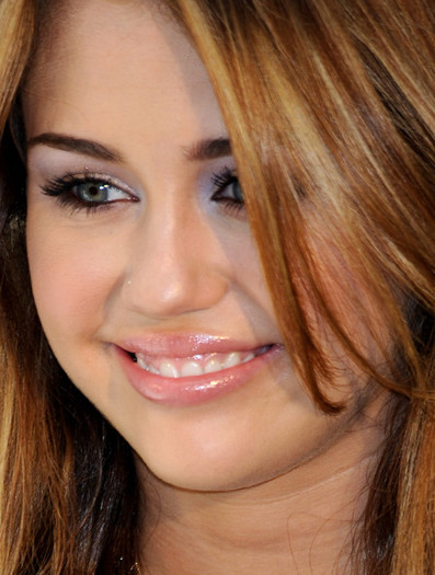 Miley+Cyrus+Presents+New+Album+Can+t+Tamed+0fvK6tPu7VQl