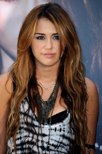 Miley+Cyrus+Presents+New+Album+Can+t+Tamed+jaNpjR0EqDol