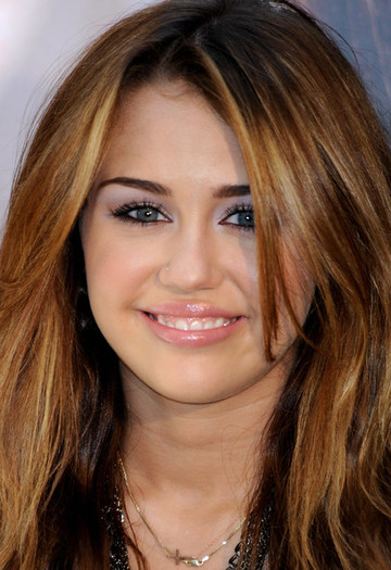 Miley+Cyrus+Presents+New+Album+Can+t+Tamed+VLMbtoh6ETQl