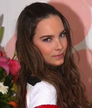 belinda-300x350 - Camaleones